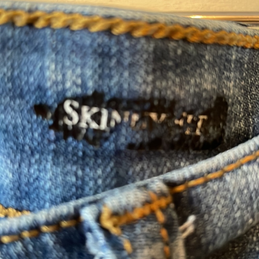 Judy Blue Distressed Skinny Fit Jeans Fused Patches Raw Hem Size 2X. - Picture 7 of 16